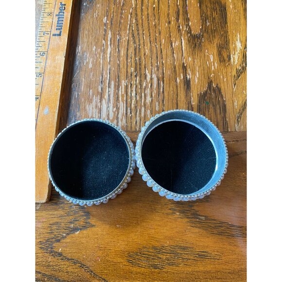 Vintage Pearl-Embellished Round Jewelry Trinket Box With Rhinestone Accent & Vel - Picture 4 of 7